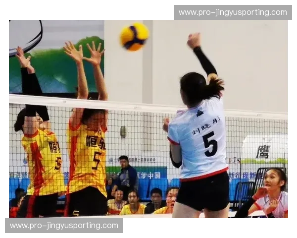 横扫千军,谁主沉浮?——中美女排巅峰对决,硝烟再起!